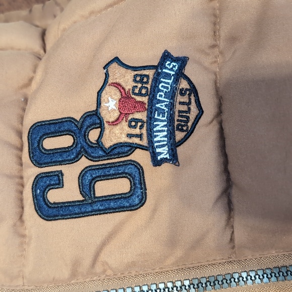 Rebel Kids Puff Vest with Hood, 1968 Minneapolis Bulls Stitching - Picture 4 of 5